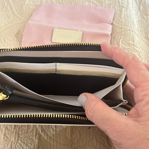Radley wallet SMILE logo new ,never used no markings or scrapes - Picture 3 of 6